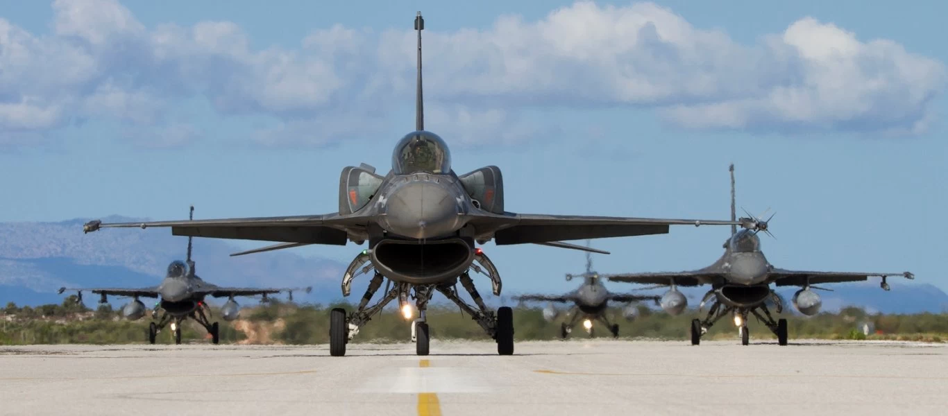 FALCON EYE-1: Εντυπωσιακά πλάνα από την κοινή άσκηση Ελλάδας-Σουηδικής Αραβίας (φώτο-βίντεο)